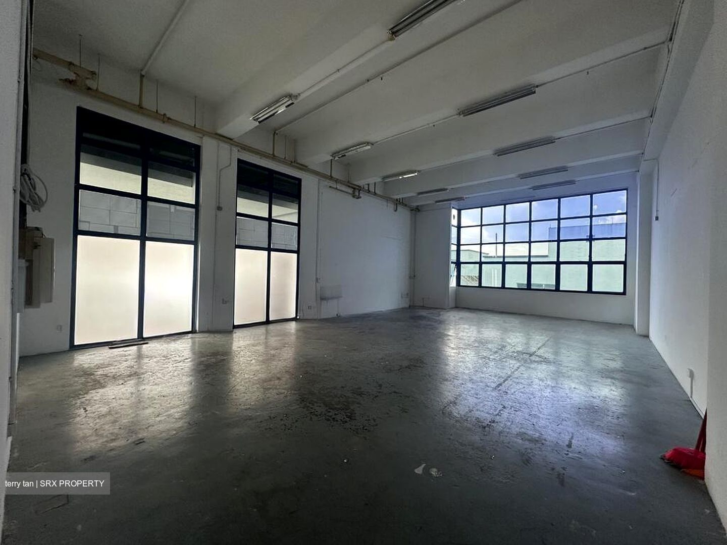 Heng Loong Building (D23), Factory #505627211